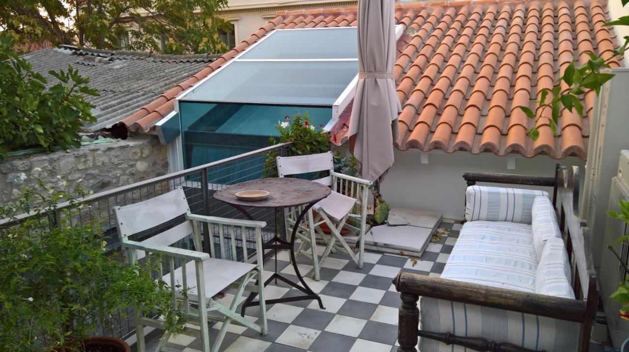 Under The Acropolis, Tiny Room, Big Terrace Атина Екстериор снимка