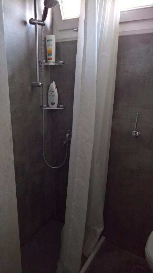 Under The Acropolis, Tiny Room, Big Terrace Атина Екстериор снимка